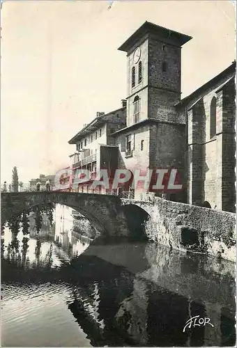 Cartes postales moderne St Jean Pied de Port L'Eglise et la Nive