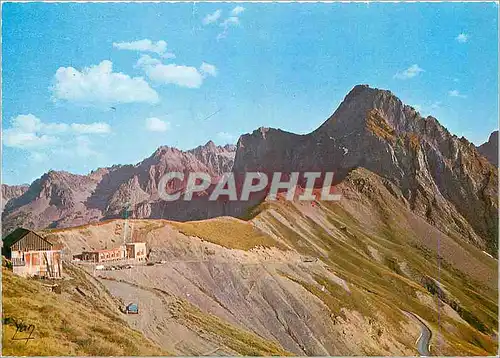 Cartes postales moderne Col du Tourmalet (alt 2113 m) Descente sur Bareges et laroute du Pic du Midi