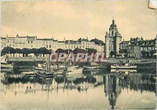 Cartes postales moderne La Rochelle (Charente Mame) Un coin du port et la tour de la grosse Horloge
