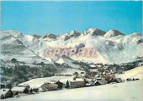 Cartes postales moderne St Sorlin d'Arves Alt 1550 m (Savoie) vue panoramique du village et les pistes de Ski