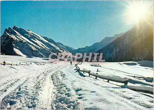 Moderne Karte Les Alpes en Hiver lever de Soleil