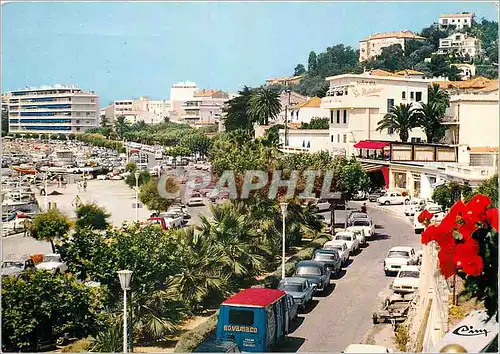 Cartes postales moderne Cote d'Azur France French Riviera le Lavandou (Var) Vue generale sur la station balneaire