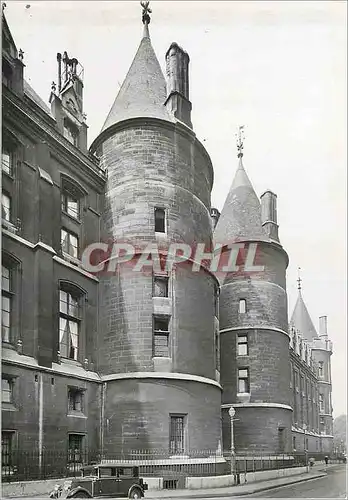 Cartes postales moderne Paris La Conciergerie du Palais (XIII XIVe s) les Tours jumelles Automobile