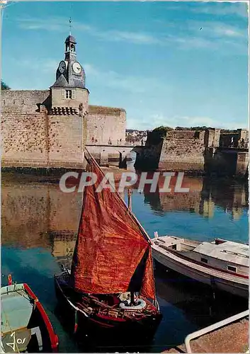 Cartes postales moderne La Bretagne en Couelurs Concarneau (Finistere) Le pont Levis et la tour de l'Horloge Bateau de p