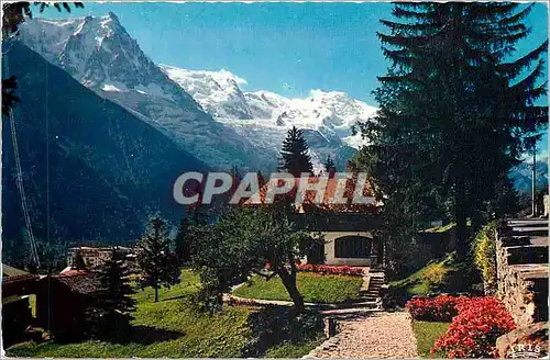 Cartes postales moderne Chamonix Mont Blanc Le Mont Blanc (4807 m)et l'Aiguille du Midi (3842 m)