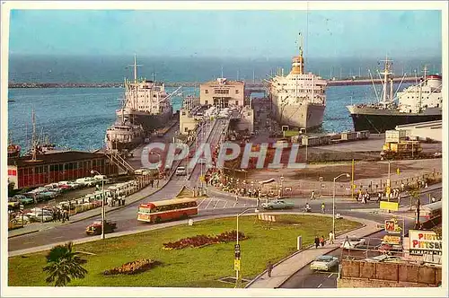 Cartes postales moderne La Gunira et principal puerti de Venezuela Bateaux