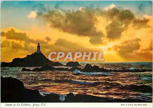 Cartes postales moderne Sunset et la Corbiere Jersey C I