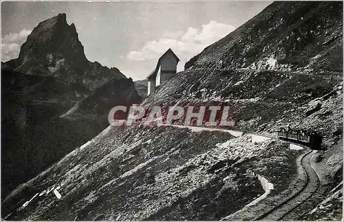 Cartes postales moderne Toute la France Edition Jove Pau (B P) Vallee d'Ossau le Pic d'Ossau (2886 m) Train