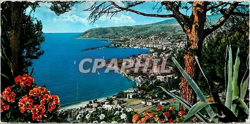 Cartes postales moderne Riviera dei Flori S Remo Vue generale prise de levant
