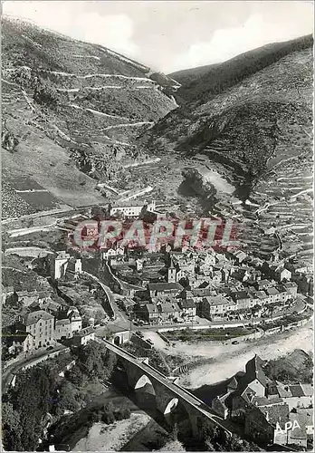 Cartes postales moderne En Parcourant les Gorges du Tarn Vue generale de Ste Enime au fond les lacets de la vieille rout