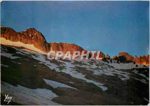 Cartes postales moderne Belles Pyrenees Lever de Soleil sur les Sommets