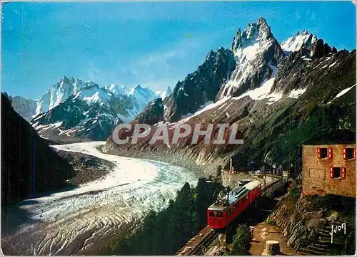 Cartes postales moderne Couleurs et Lumiere de France Massif du Mont Blanc (H S) La Mer de glace Train du Montenvers Fun
