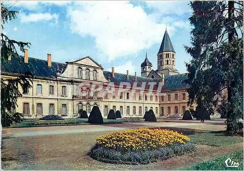 Cartes postales moderne Cluny (S et L) Palais Dathose et Clocher l'Eau Benite actuellement ecole Nationale superieure d'