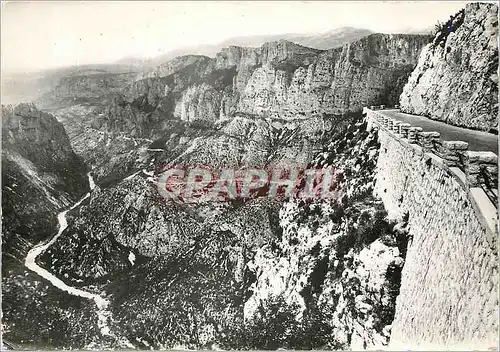 Moderne Karte Gorges du Verdon Corncihe sublime Le cirque de Vaudemale vu de la montee au col d'Illoire