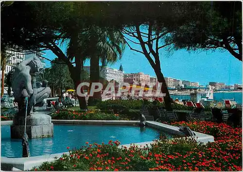 Cartes postales moderne Cannes Les jardins et les hotels