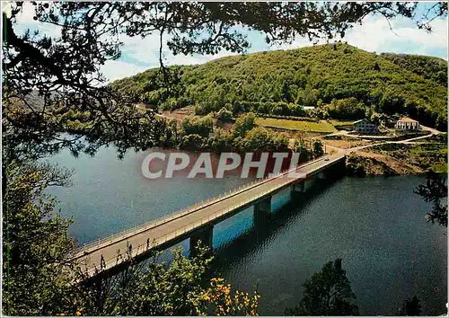 Cartes postales moderne L'Auvergne Plan d'eau du barrage de Besserve les Fades le Nouveau Pont  du Bouvhet (Puy de Dome)