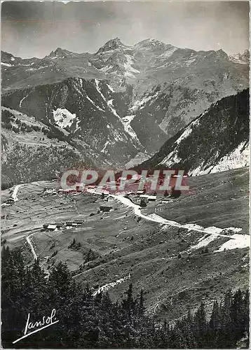 Cartes postales moderne Moriond (Savoie) Alt 1572 m vue generale et le Massif de Bellecote
