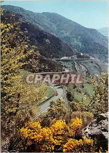 Cartes postales moderne Paysages du Vivarais La Sauvage et pittoresque route du col de la Chavade (1265 m) reliant par l