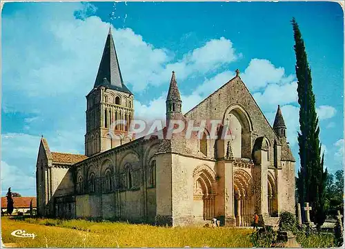Cartes postales moderne Aulnay (Char Mar) Eglise romane du XIIe s (Vue generale)