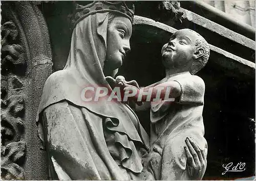 Cartes postales moderne L'Auvergne Riom Eglise du Marthuret la Vierge a L'Oiseau (Marbre du XIVe s)