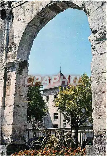 Moderne Karte Aix les Bains L'Hotel de Ville vu sous la voute de l'Arc de Campanus