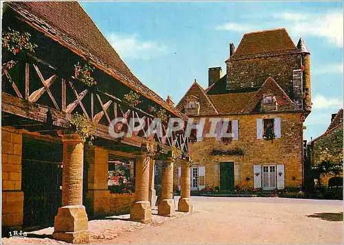 Cartes postales moderne Vallee de la Dordogne Domme La halle et la maison du Gouverneur (XVIe s)