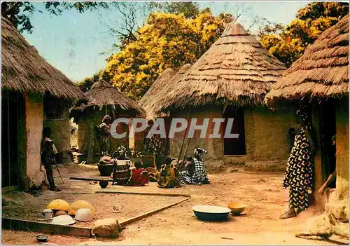 Moderne Karte Afrique en couleurs village Africain