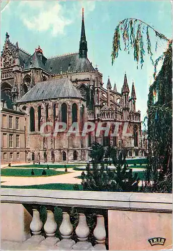 Cartes postales moderne Reims (Marne) L'Abside de la Cathedrale vue du sqaure du Palais Archiepiscopal