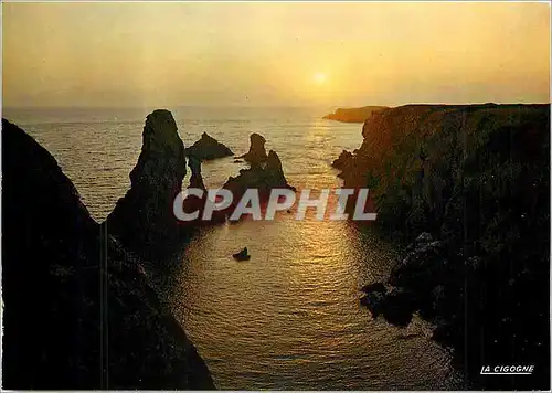Cartes postales moderne Belle Ile en Mer Coucehr du Soleil sur les Aiguilles de Port Coton