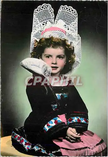 Cartes postales moderne Costumes Bretons Petite Fille de Fouesnant Folklore