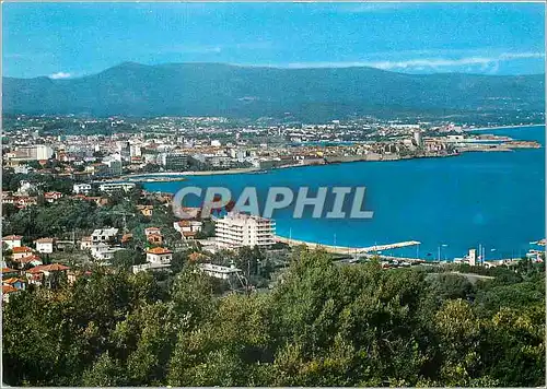 Cartes postales moderne Antibes Vue generale au fond la chaine des Alpes