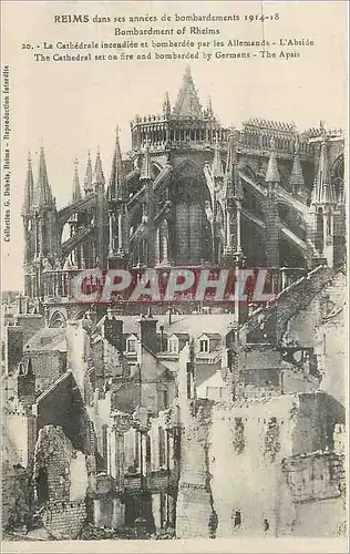 Cartes postales Reims dans ses annees de bobmbardements 1914 18 La Cathedrale incediee et bombardee par les Alle