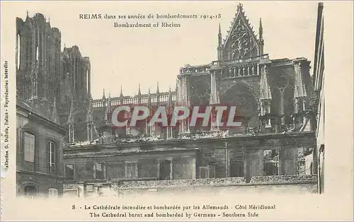 Cartes postales Reims Dans ses annees de bombardement 1914 18 La Cathedrale incendiee et bombardee par les Allem