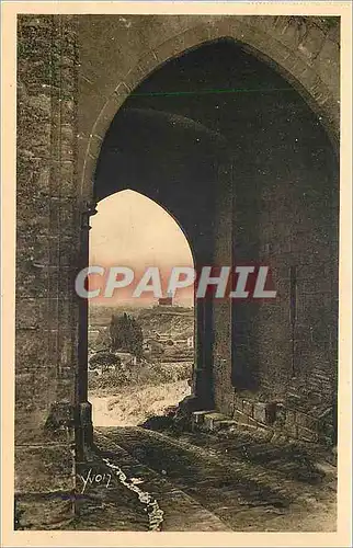 Ansichtskarte AK La Douce France Porte d'Entree du Chateau de Villeneuve les Avignon (Gard) dans le Fond Tour de