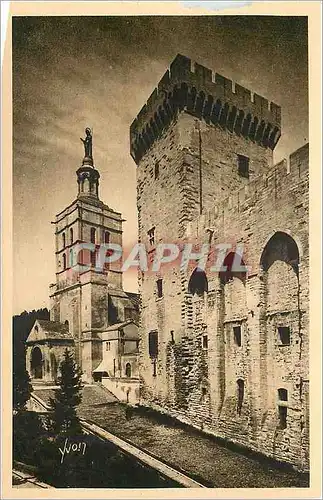 Cartes postales La Douce France Avignon (Vaucluse) Palais des Papes La Cathedrale et la Tour Campagne