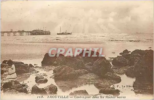 Cartes postales Trouville Contre jour dans les rochers noires