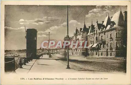Cartes postales Les Sables d'Olonne Vendee L'Avenue Gabriel Godet au clair de lune