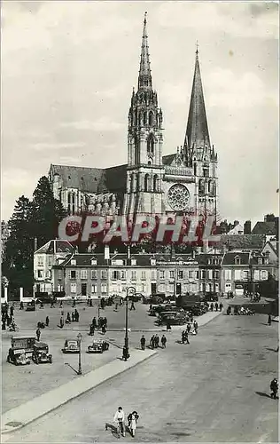 Cartes postales moderne Chartres Eure et Loire Place du Chatelet et la Cathedrale