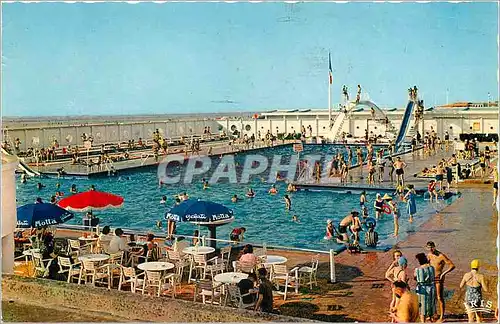 Cartes postales moderne Trouville Ruine des Plages Piscine