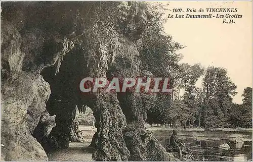 Cartes postales Bois de Vincennes Le Lac Daumesnil Les Grottes