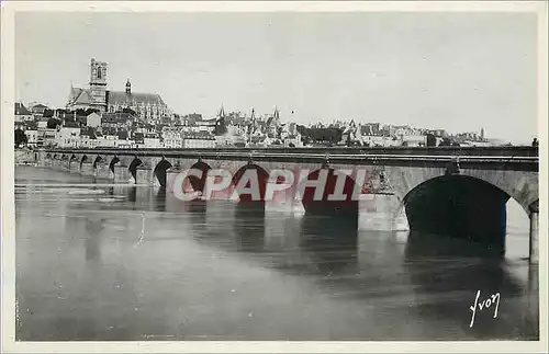 Cartes postales moderne Nevers Nievre Le pont sur la Loire et la Cathedrale
