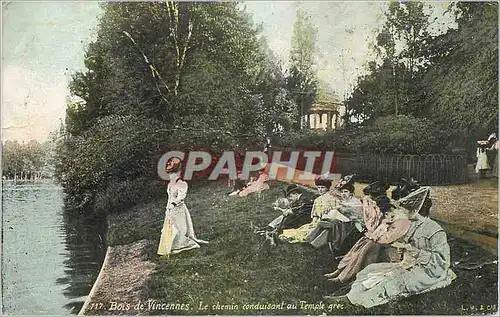 Cartes postales Bois de Vincennes Le chemin conduisant au Temple grec