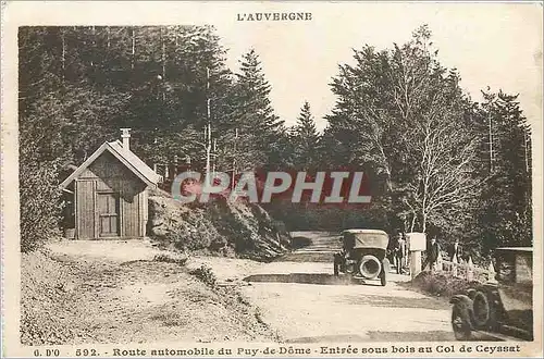 Ansichtskarte AK L'Auvergne Route automobile du Puy de Dome Entree sous bois au Col de Ceyssat