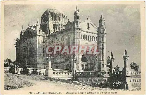 Cartes postales Lisieux Calvados Basilique Sainte Therese de l'Enfant Jesus