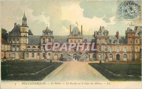 Cartes postales Fontainebleau Le Palais La Facade sur la Cour des Adieux