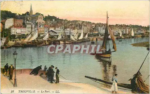 Ansichtskarte AK Trouville Le Port Bateaux