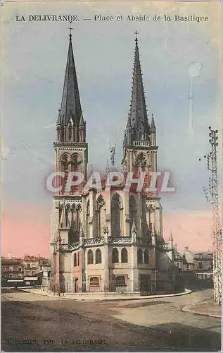 Ansichtskarte AK La Delivrande Place et Abside de la Basilique