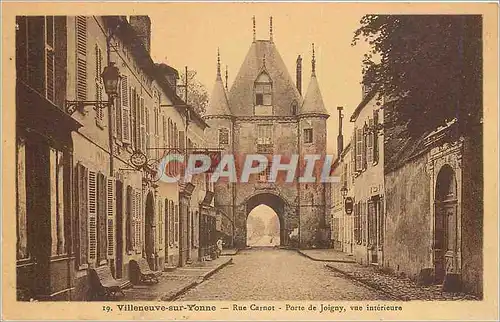 Cartes postales Villeneuve sur Yonne Rue Carnot Porte de Joigny vue interieure