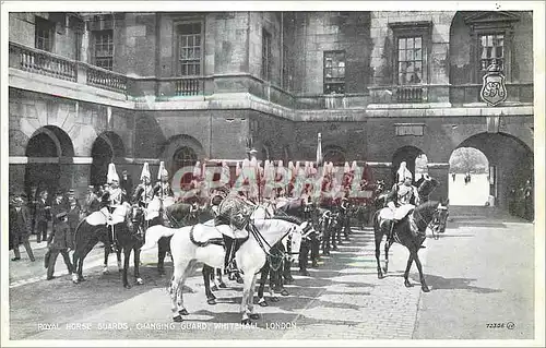 Ansichtskarte AK Royal Horse Guards Changing guard Whitehall London Militaria