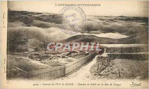 Cartes postales Sommet du Puy de Dome Coucher de Soleil sur la Mer de Nuages